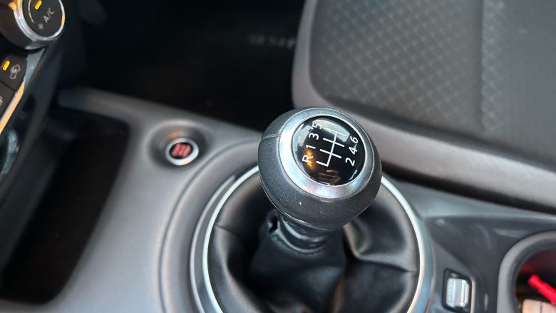 Nissan Juke 1.0 DiG-T 114 N-Connecta 5dr Petrol Hatchback